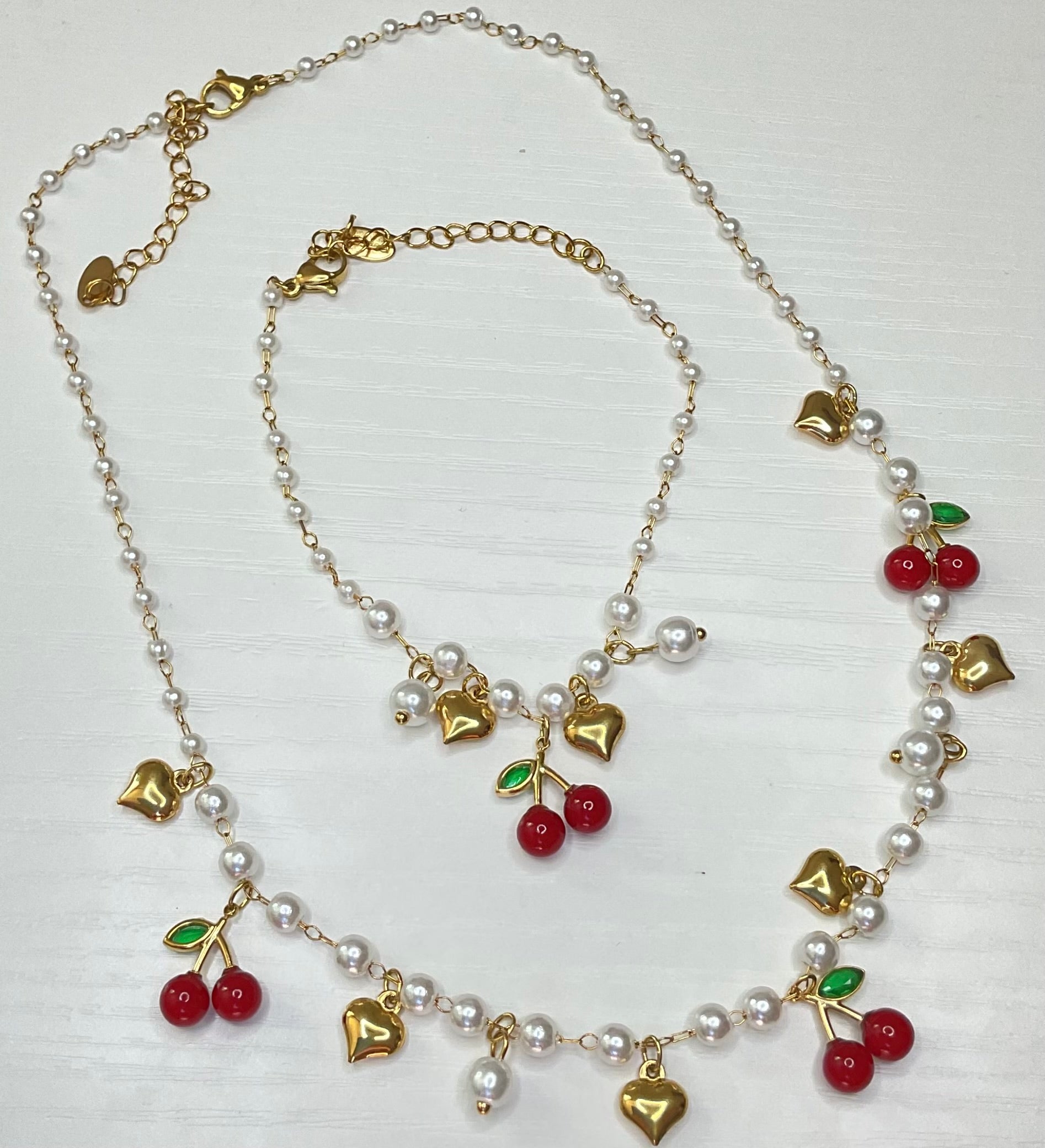 Elegant Cherry Set