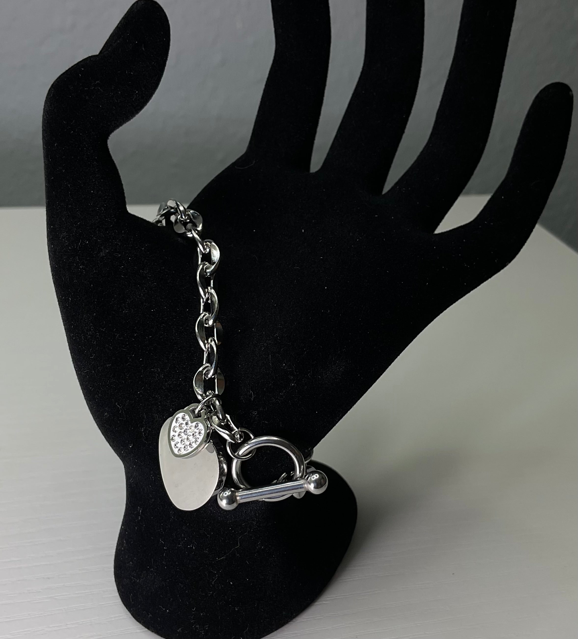 Pulsera de corazón brillante